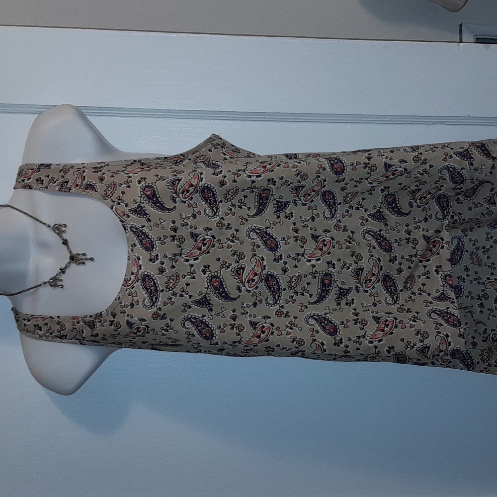 Forever 21 T-back paisley sleeveless top size small.